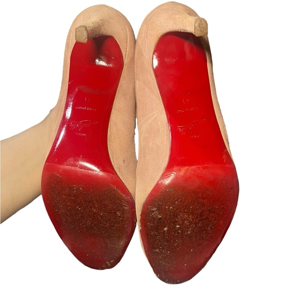 Christian Louboutin Suede Pumps size US 11, EU 41 - ALL ITEMS SHIP FREE - Picture 2 of 5